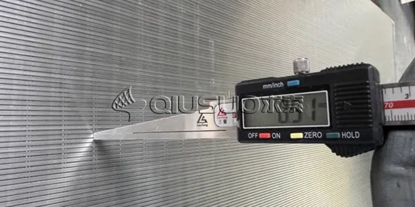 Wedge wire screen panels screen slot is measured to be 0.5 mm.
