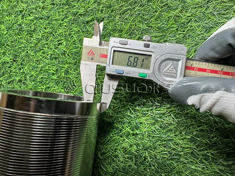 Measure wedge wire tube ring thickness to be 6.81 mm
